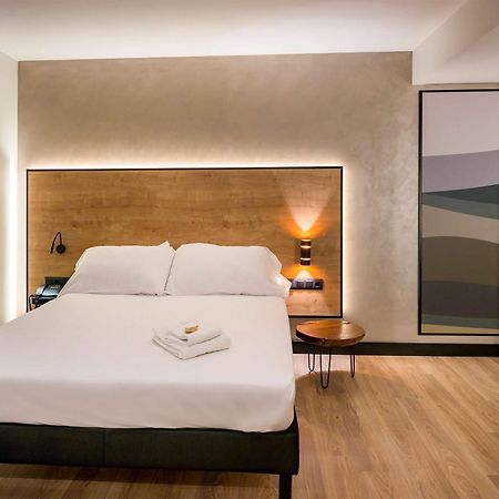 Ibis Styles Figueres Ronda Otel Dış mekan fotoğraf