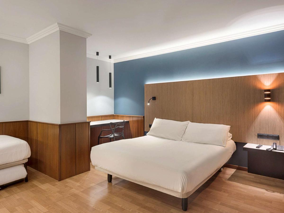 Ibis Styles Figueres Ronda Otel Dış mekan fotoğraf
