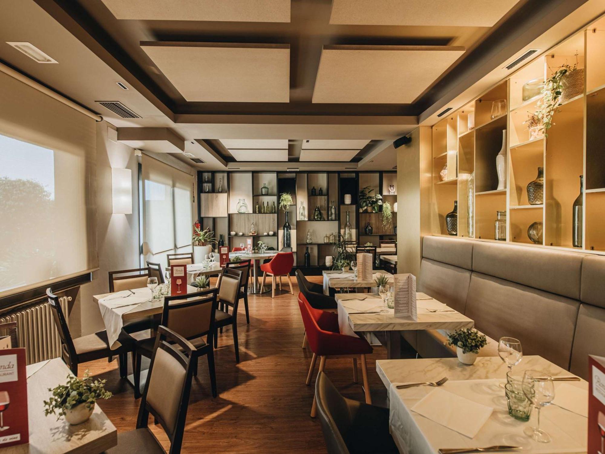 Ibis Styles Figueres Ronda Otel Dış mekan fotoğraf