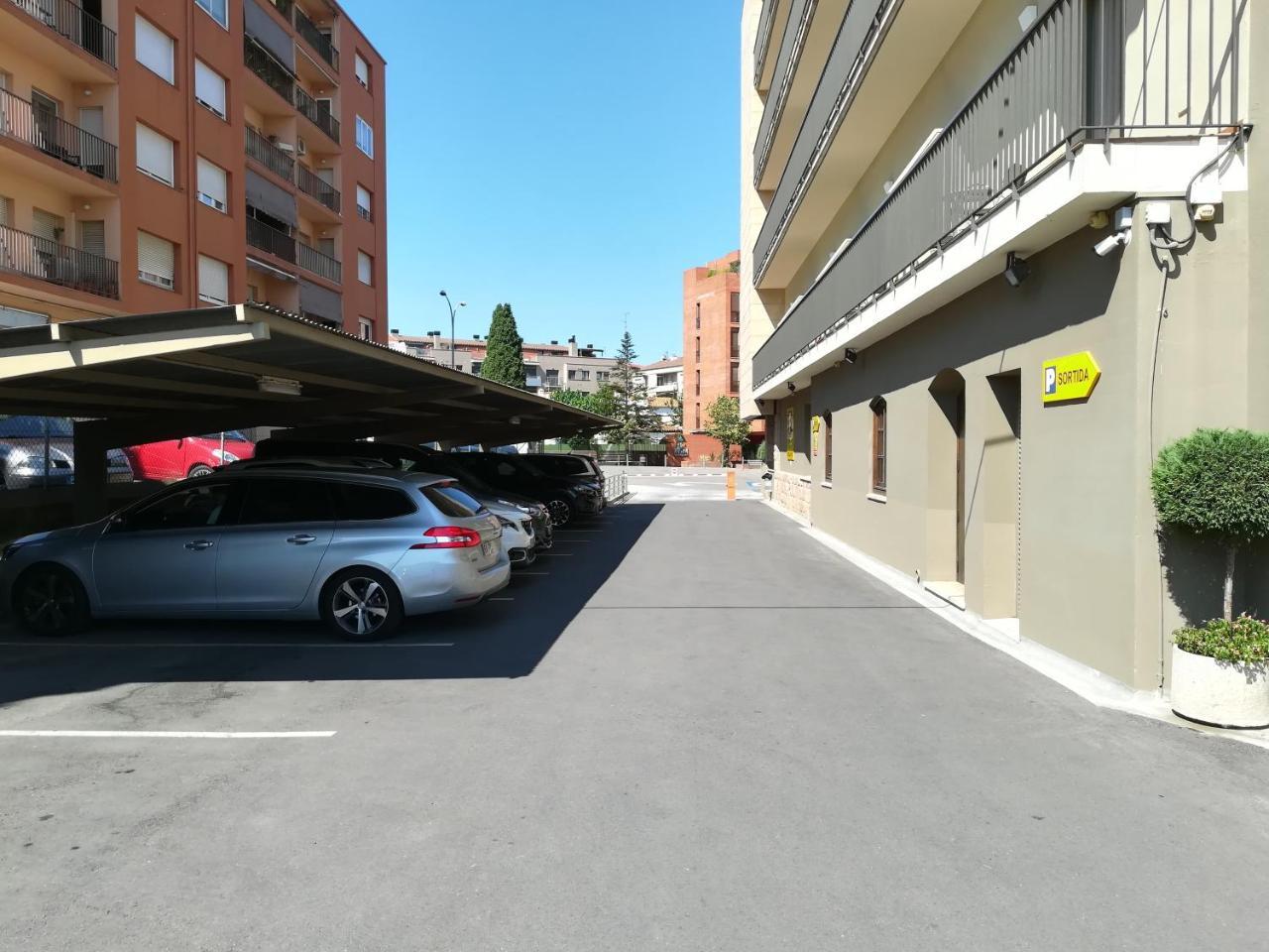 Ibis Styles Figueres Ronda Otel Dış mekan fotoğraf