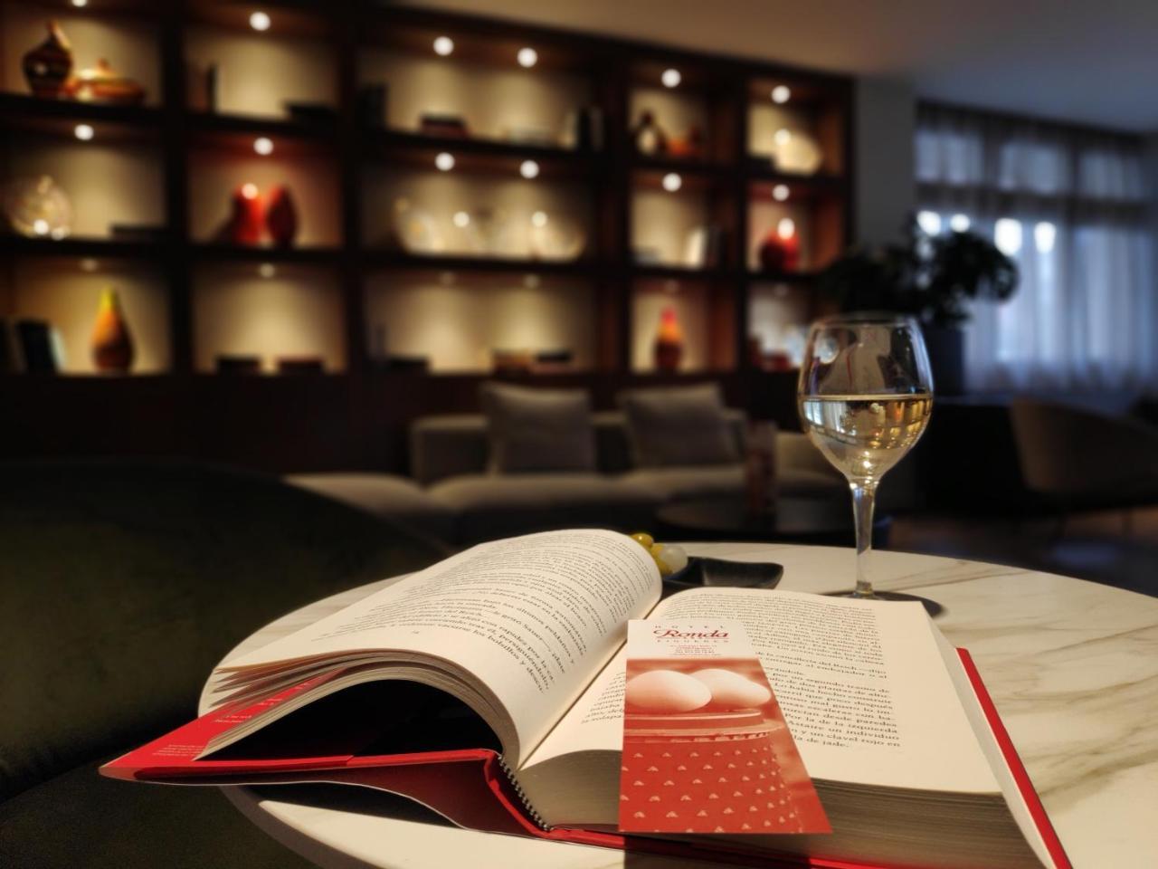 Ibis Styles Figueres Ronda Otel Dış mekan fotoğraf